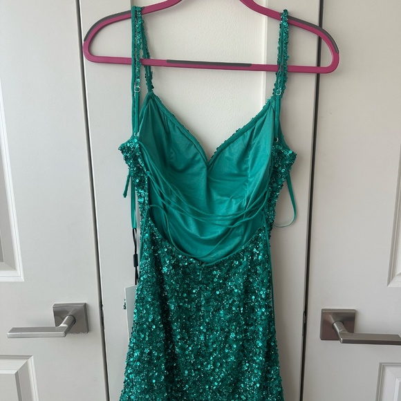 NWT Ashley Lauren 4625 - Picture 2 of 4